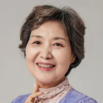 권민경