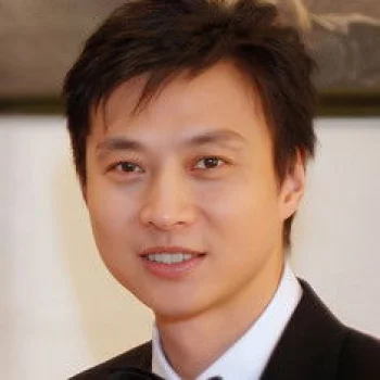 倪震