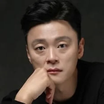 김찬형