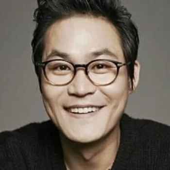 김성균