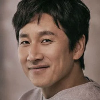 이선균