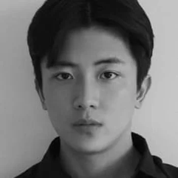 김신비
