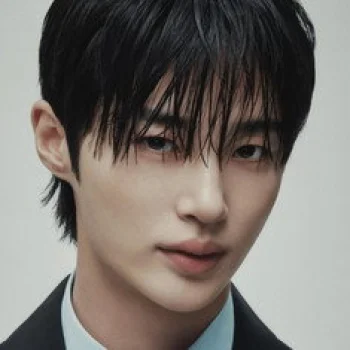 변우석