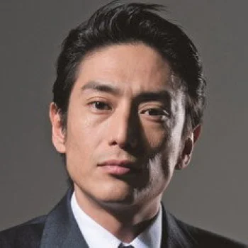 伊勢谷友介