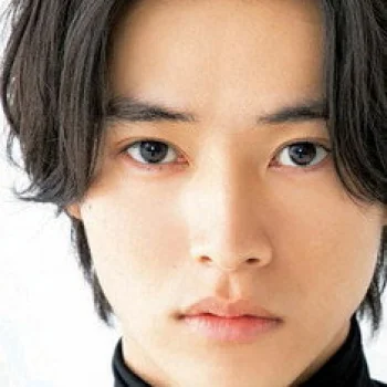 山﨑賢人