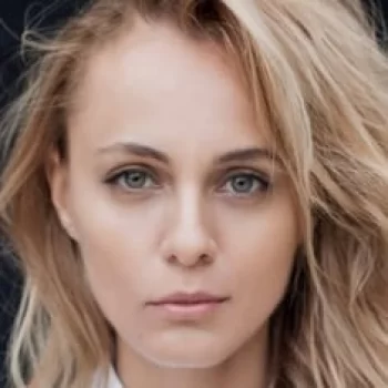 Adina Stetcu