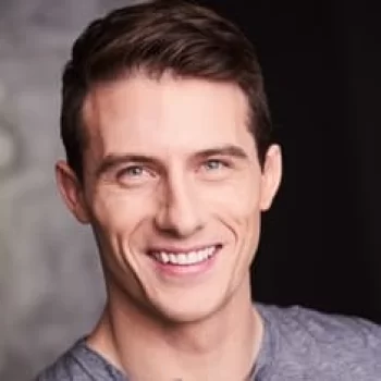 Andrew J Katers