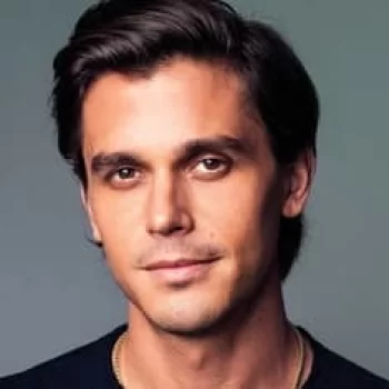 Antoni Porowski