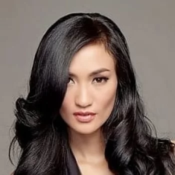 Atiqah Hasiholan