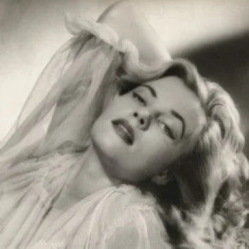 Ava Norring