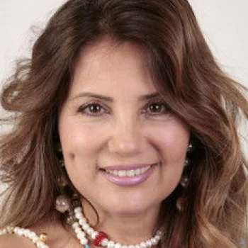 Bahar Öztan