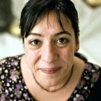 Binnur Kaya