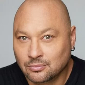 Bruce Del Castillo