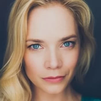 Caitlin Mehner