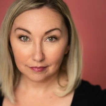 Catriona Leger