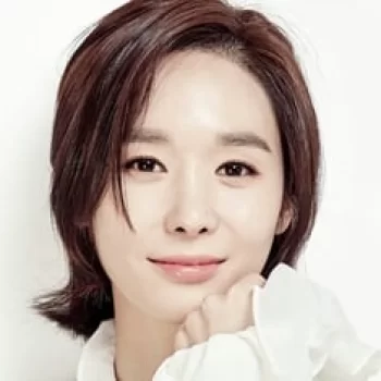 Han Soo-yeon