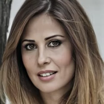 Hande Kazanova