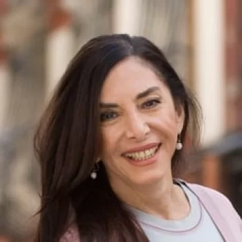 Hümeyra Akbay