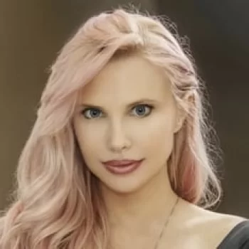 Jacqui Holland