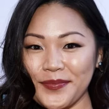 Jee Young Han
