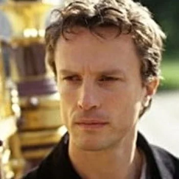 Jonathan Firth
