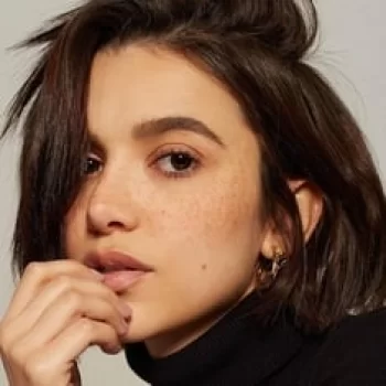 Manu Gavassi