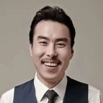 Min Moo-je