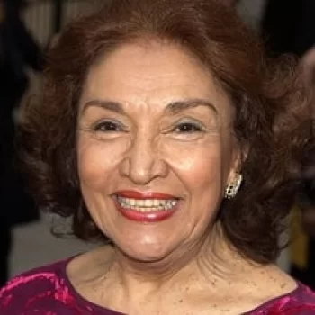 Miriam Colón