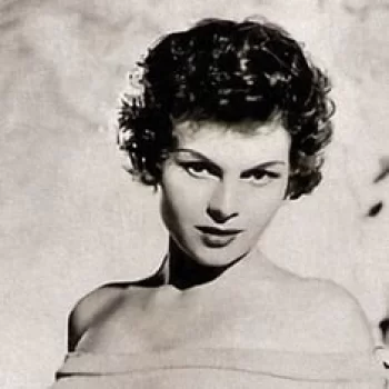 Nadja Regin