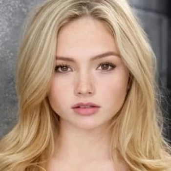 Natalie Alyn Lind