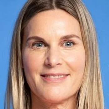 Nele Mueller-Stöfen