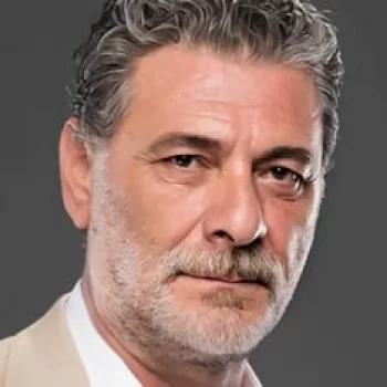 Özcan Varaylı