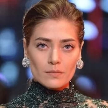Öznur Serçeler