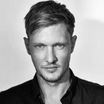 Robert Farnham