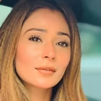 Sara Khan