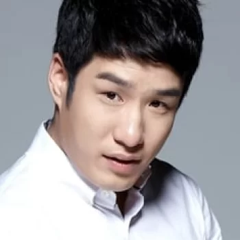Shin Hyun-tak