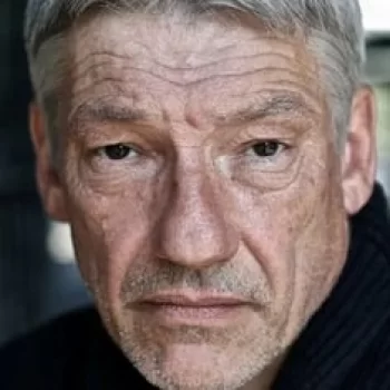 Simon Armstrong