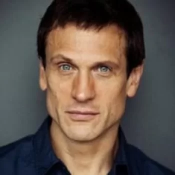 Simon Merrells