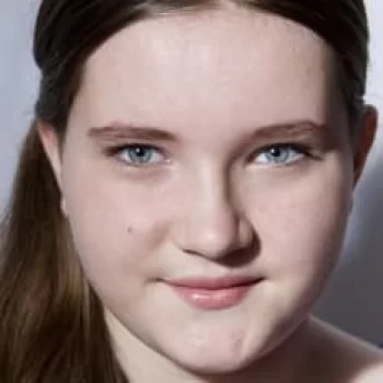 Simone Vysnovsky