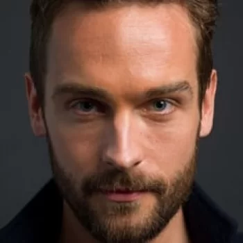 Tom Mison