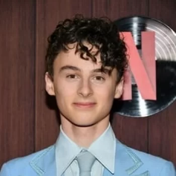 Wyatt Oleff