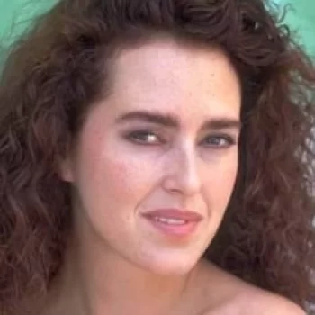 Yaprak Özdemiroğlu
