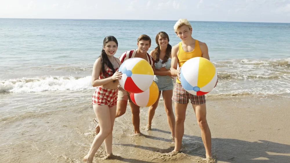 Gençlik Plajı Filmi - Teen Beach Movie